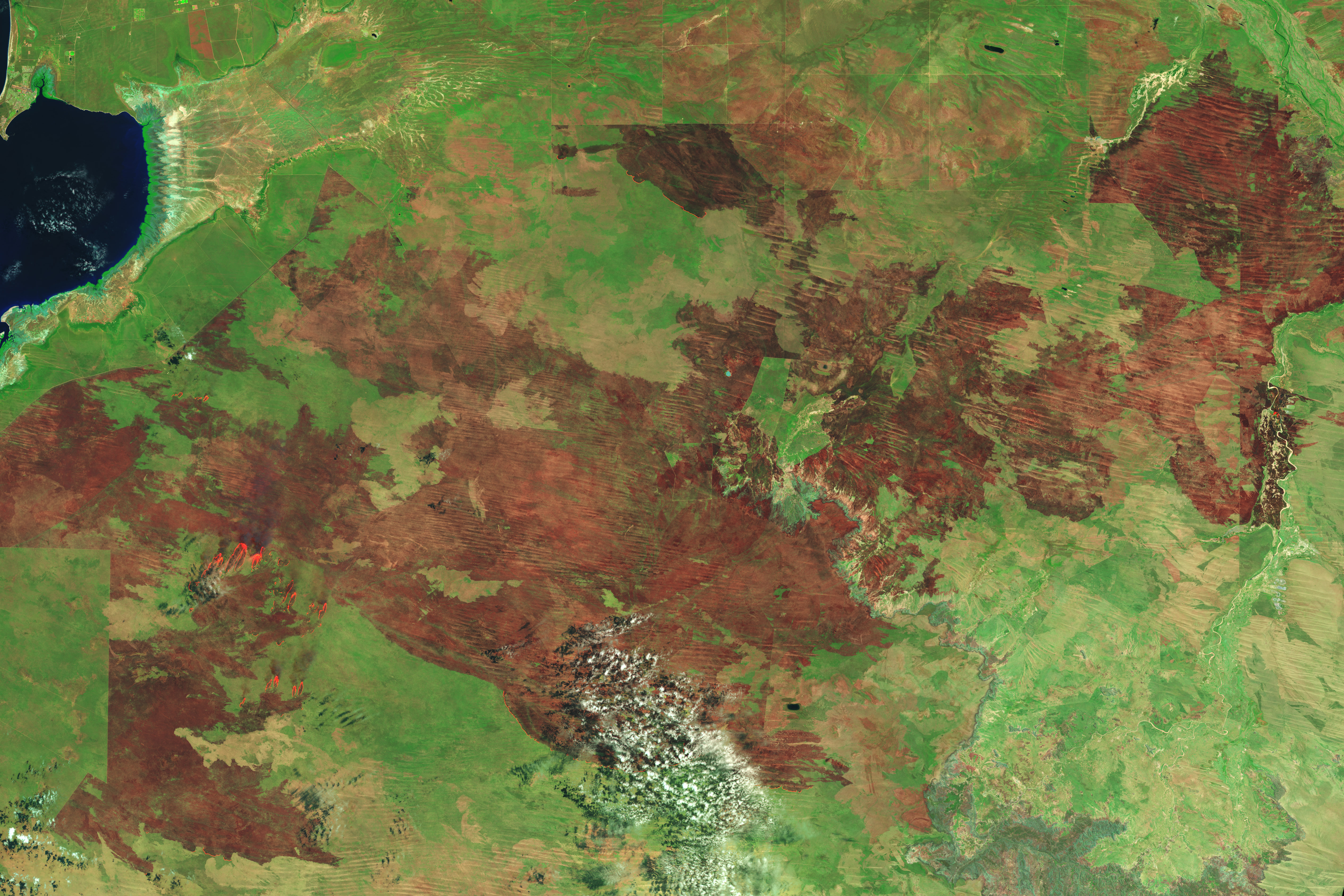Bushfire Burns More than 2 Million Acres - NASA Science