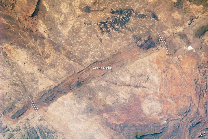 Great Dyke of Zimbabwe – NASA Science