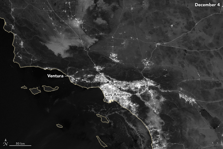 Fast-Moving Fire Sweeps Through Ventura County