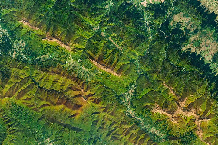 Autumn Paints Poland’s Bieszczady Mountains