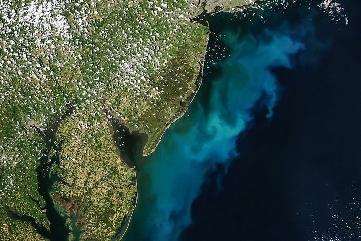 Color Off the Mid-Atlantic Coast – NASA Science