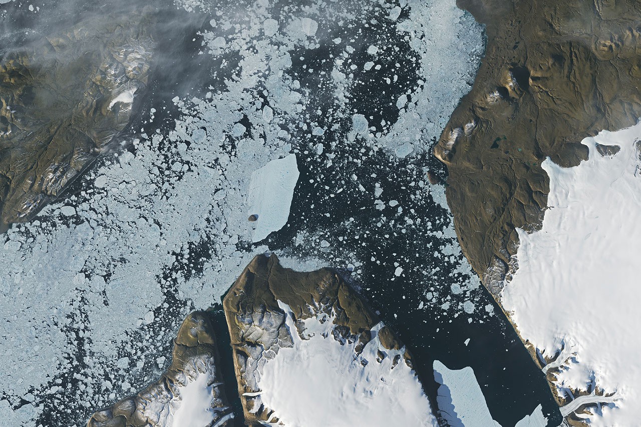 Ice Island Survives Run-In With Joe Island