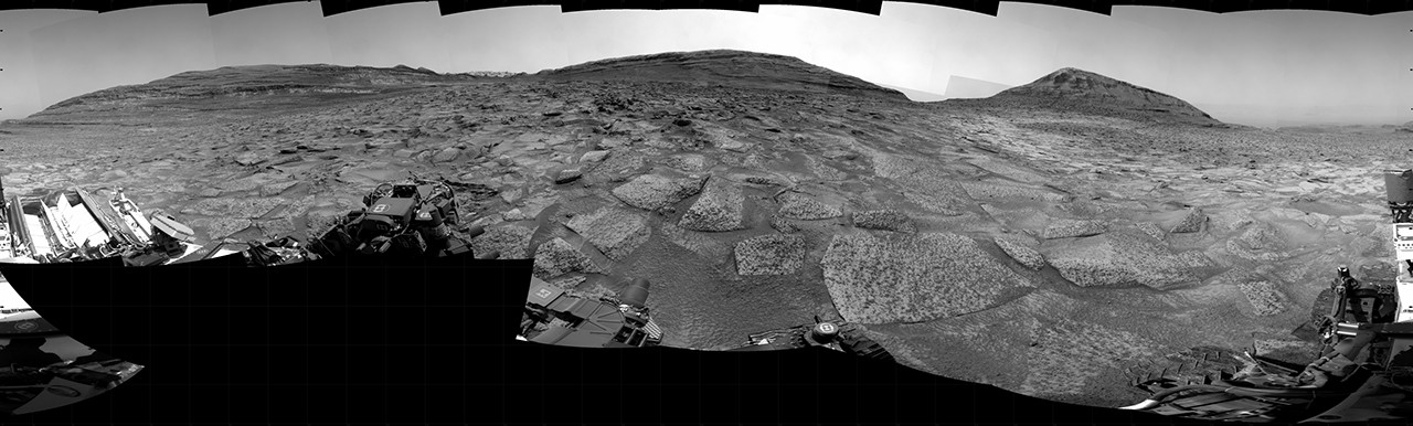 Sol 4857: Right Navigation Camera, Cylindrical Projection – NASA Science