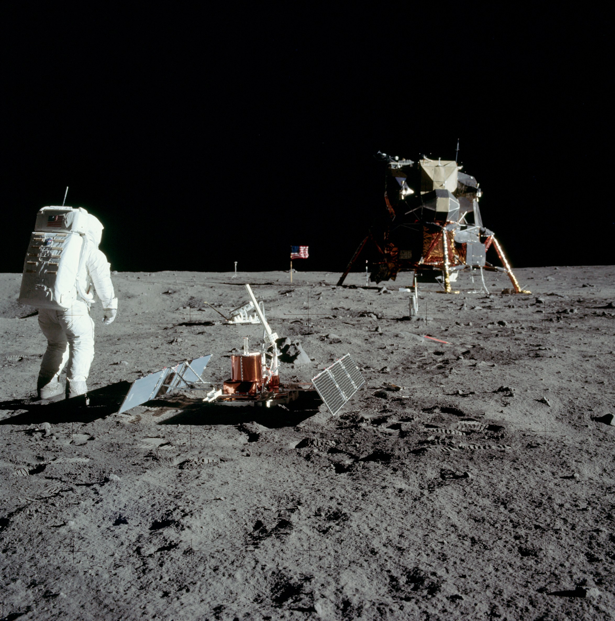 Apollo 11 Seismic Experiment - NASA Science
