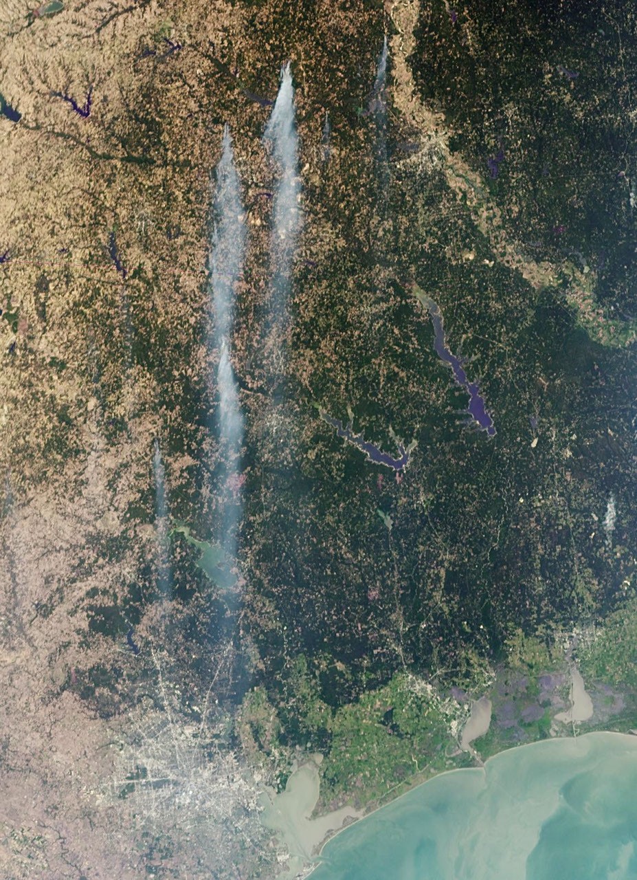 NASA's MISR Sees Wind-Whipped Fires in East Texas - NASA Science