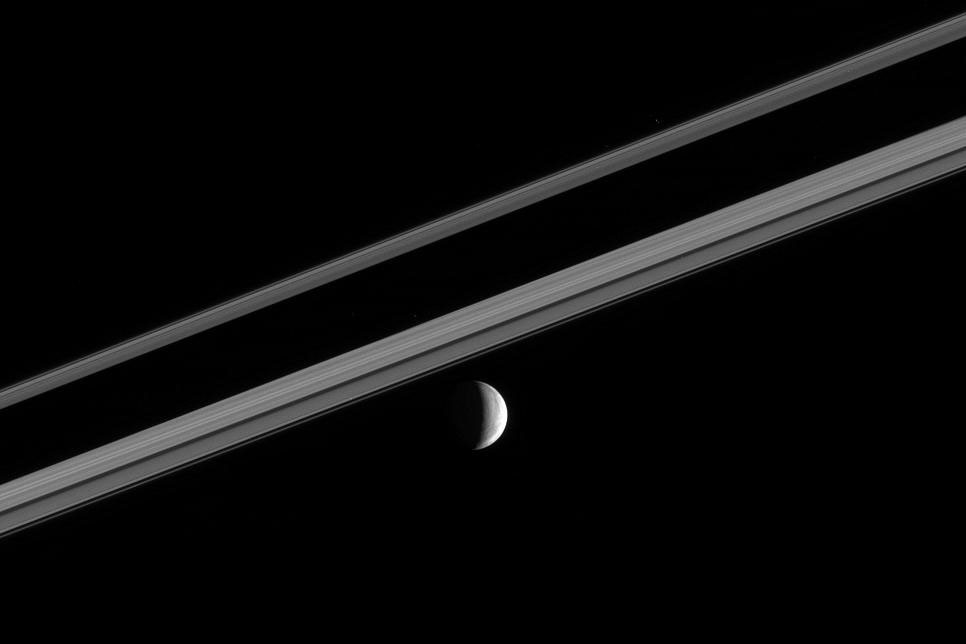 Variable Crescent Wrinkled Crescent - NASA Science