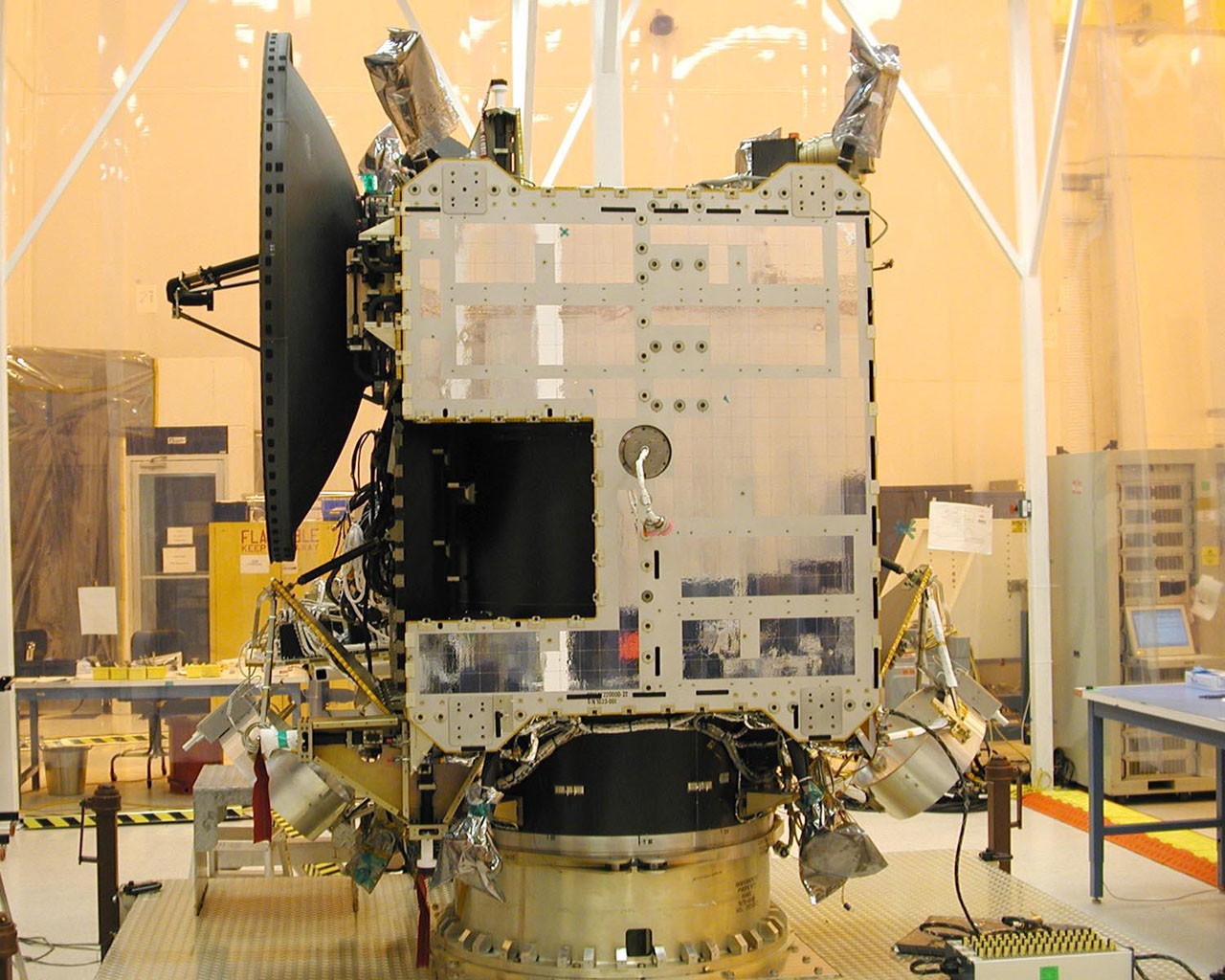 Dawn Spacecraft After Installation of High Gain Antenna - NASA Science