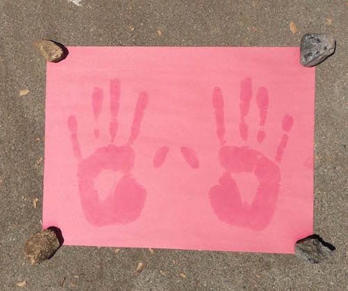 Make Handprint Art Using Ultraviolet Light!