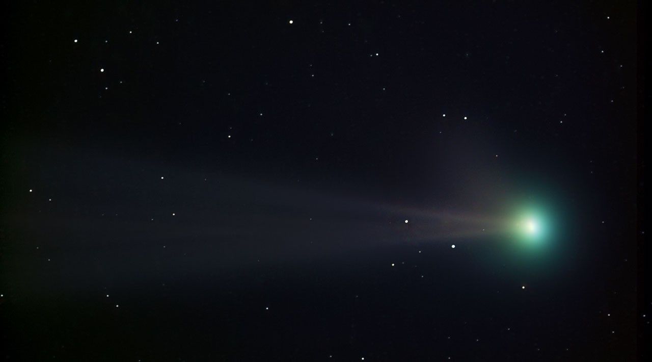Colors of Comet Pojmanski