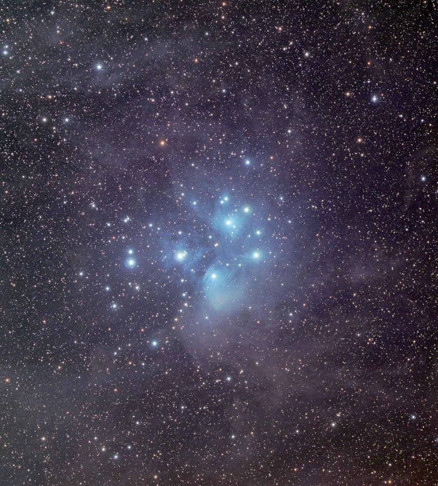 APOD: 2008 December 9 – M45: The Pleiades Star Cluster
