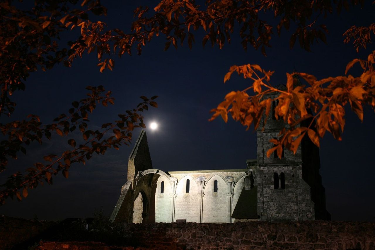 Equinox and the Harvest Moon