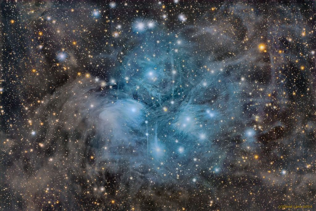 APOD: 2014 February 25 – The Pleiades Deep and Dusty
