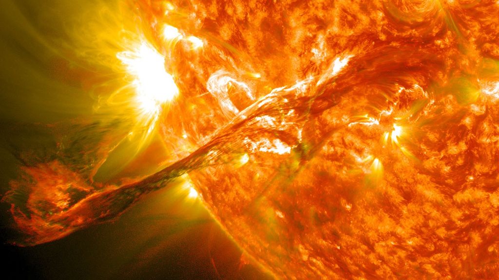 APOD: 2014 July 20 – A Solar Filament Erupts