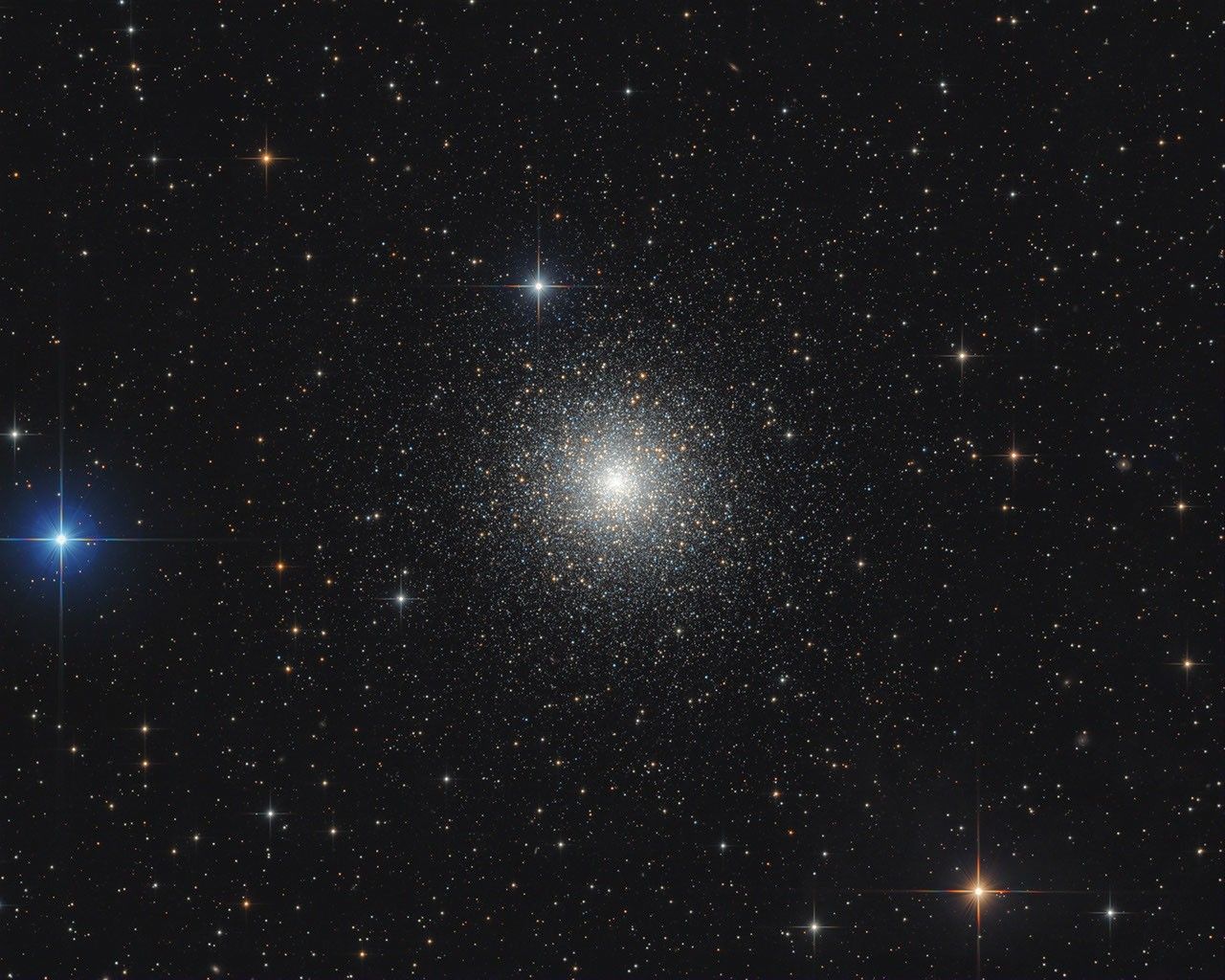 M15: Dense Globular Star Cluster