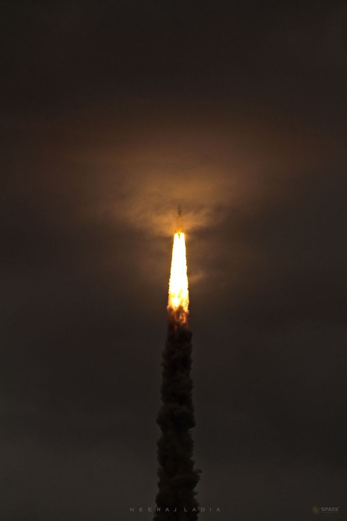 APOD: 2019 July 27 – Chandrayaan 2 Launch