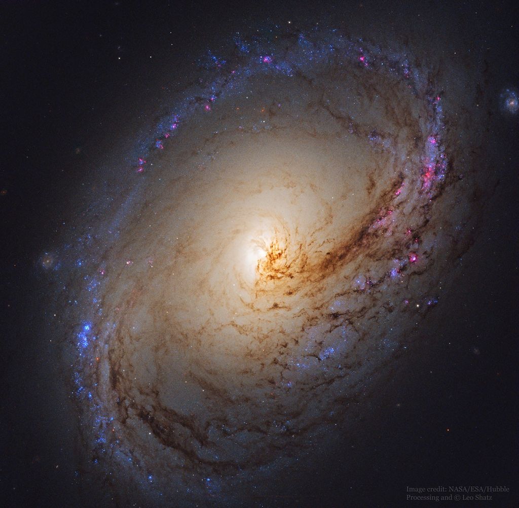 APOD: 2019 June 12 – Spiral Galaxy M96 from Hubble