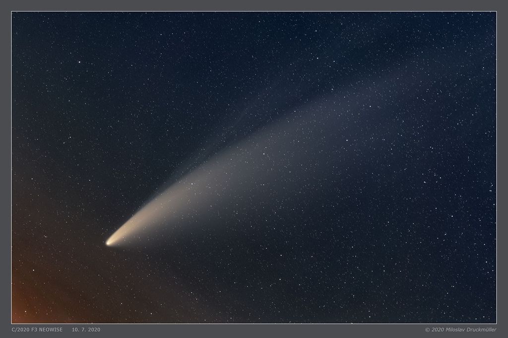 APOD: 2020 July 11 – The Tails of Comet NEOWISE