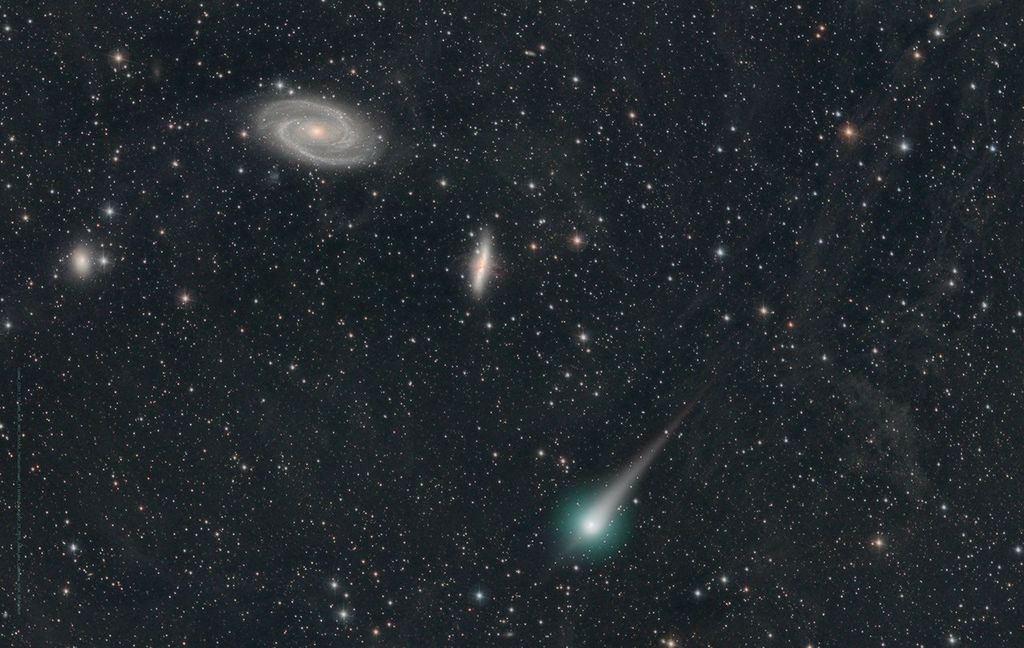 APOD: 2020 June 6 – Comet PanSTARRs and the Galaxies