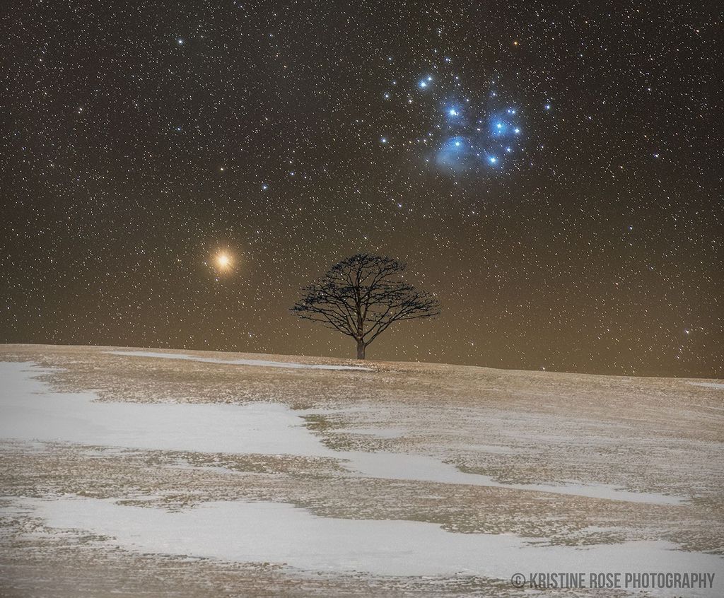 APOD: 2021 April 6 – Mars and the Pleiades Beyond Vinegar Hill