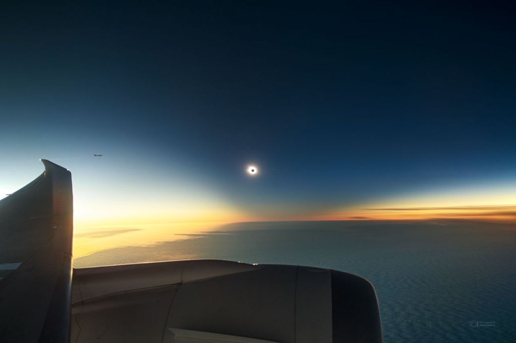 APOD: 2021 December 5 – Total Solar Eclipse Below the Bottom of the World
