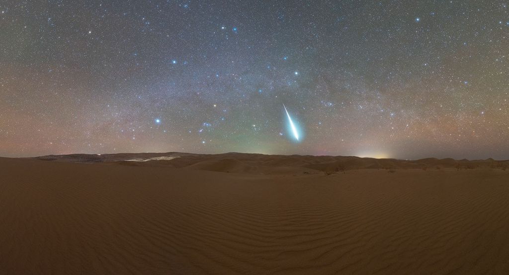 APOD: 2021 December 17 – Gemind of the North