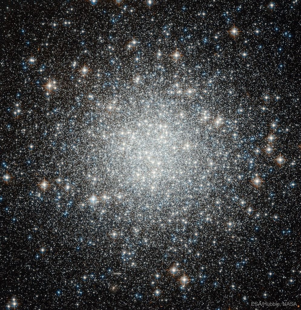 APOD: 2021 February 7 – Blue Straggler Stars in Globular Cluster M53