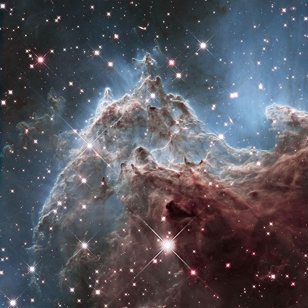 APOD: 2021 January 16 – The Mountains of NGC 2174