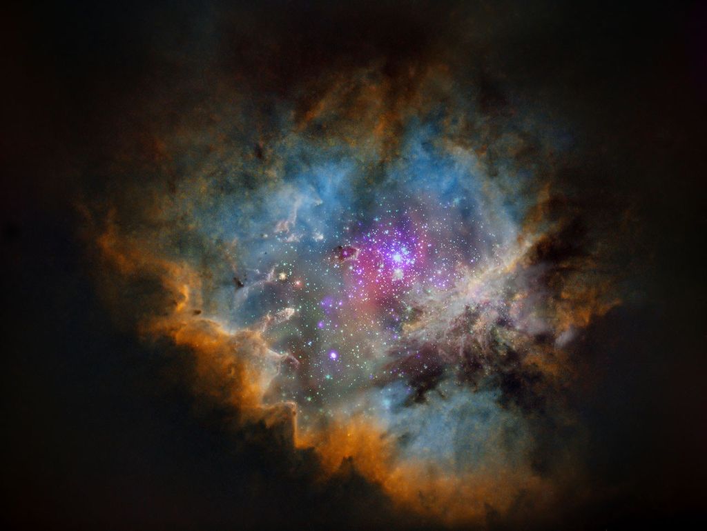 APOD: 2021 November 19 – NGC 281: Starless with Stars