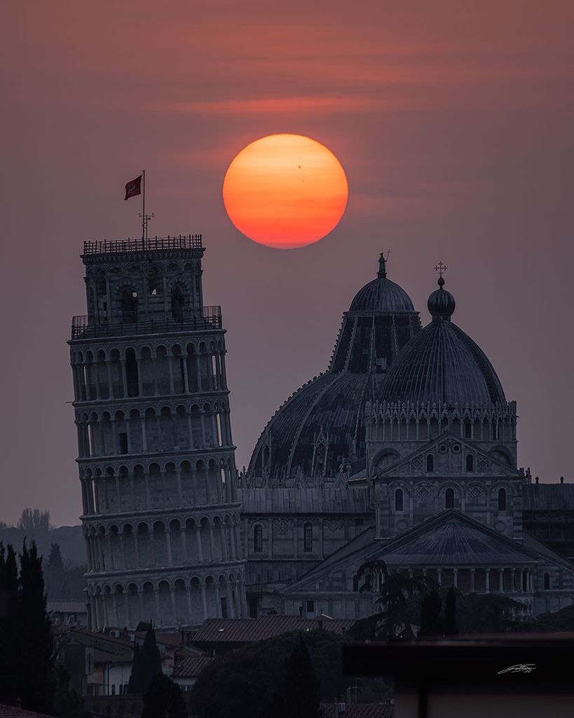 APOD: 2022 April 1 – Leaning Tower, Active Sun