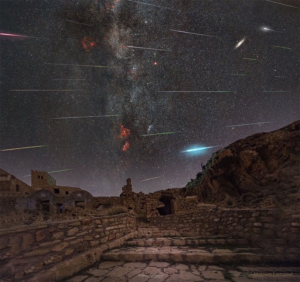 APOD: 2022 August 16 – A Meteor Wind over Tunisia