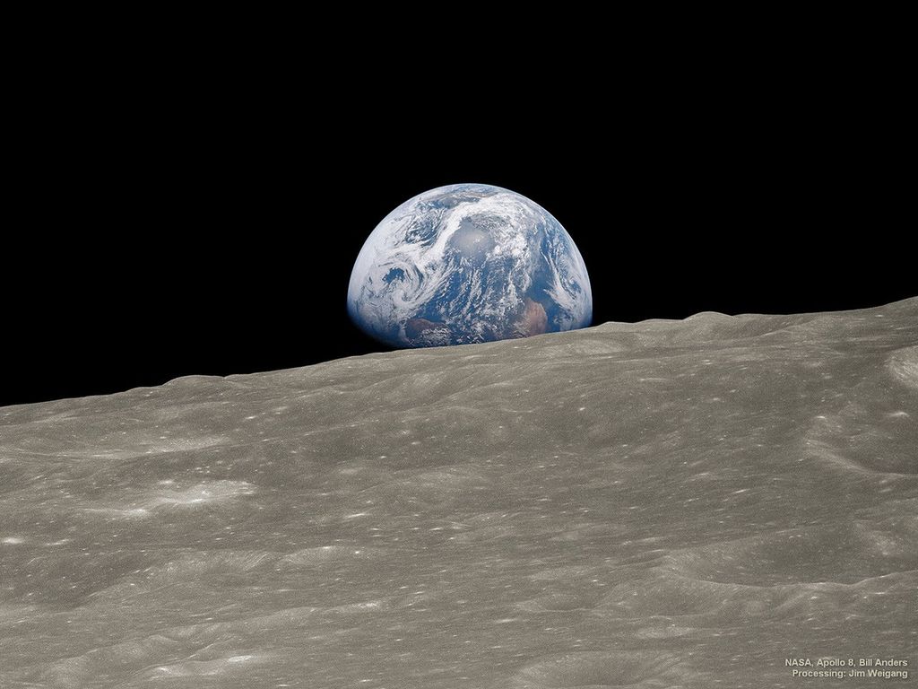 APOD: 2022 February 27 – Earthrise 1: Historic Image Remastered