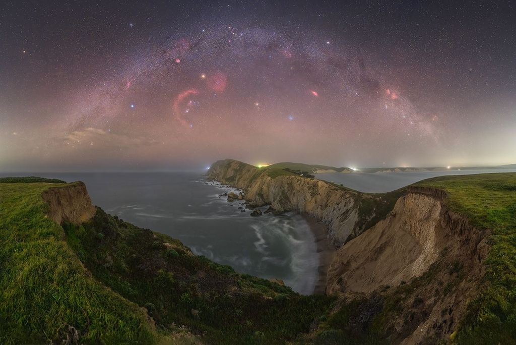 APOD: 2022 March 12 – Point Reyes Milky Way