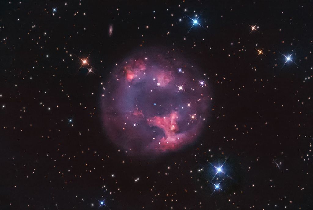 APOD: 2022 May 21 – Planetary Nebula Abell 7