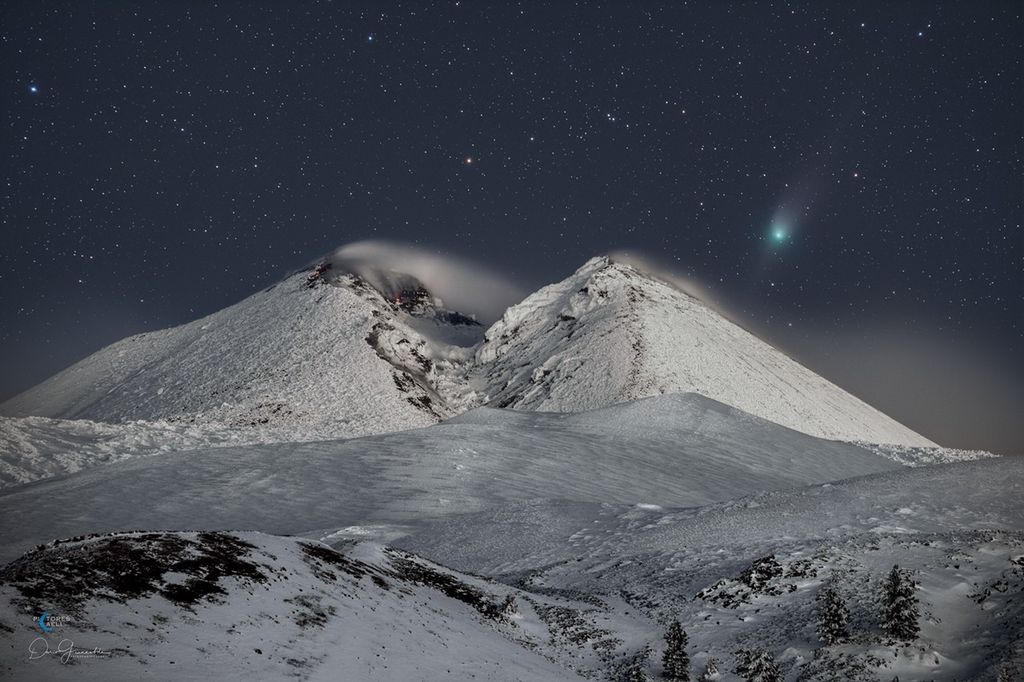 APOD: 2023 January 28 – Comet ZTF over Mount Etna