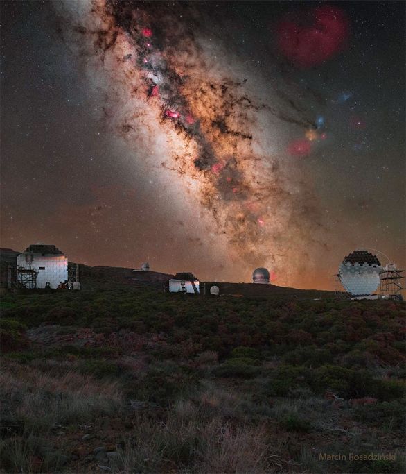 APOD: 2023 July 18 – Milky Way above La Palma Observatory