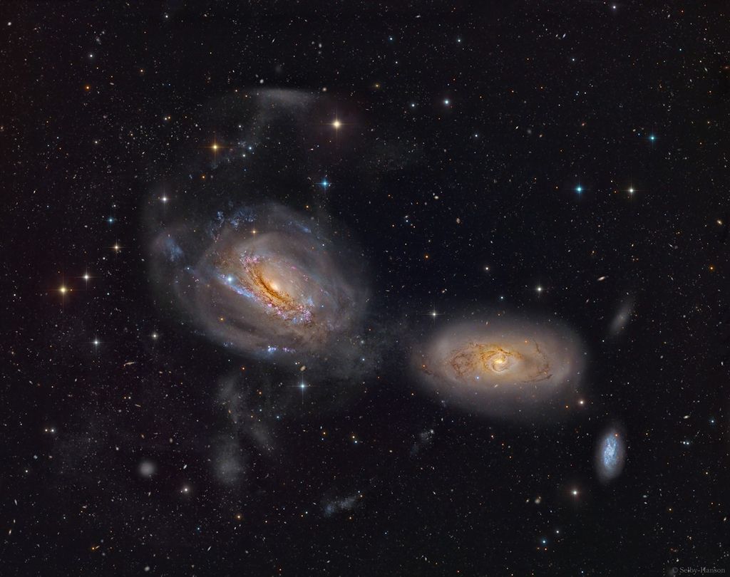 APOD: 2023 March 2 – Unraveling NGC 3169