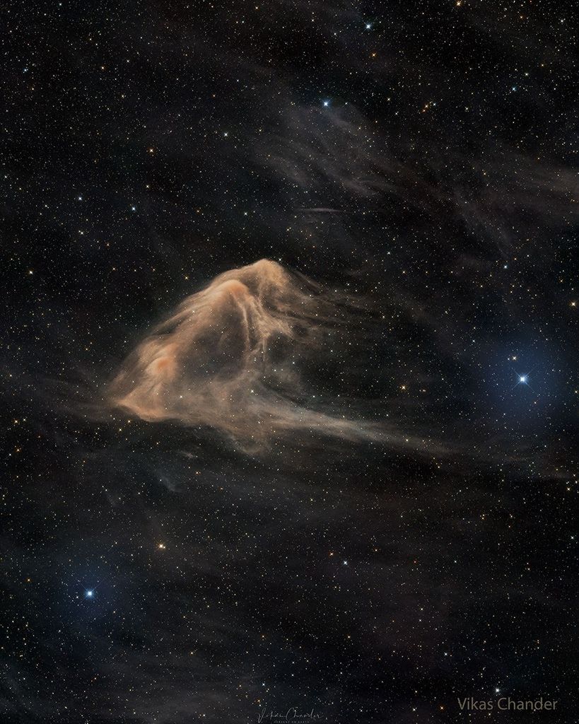 APOD: 2023 November 27 – LBN 86: The Eagle Ray Nebula