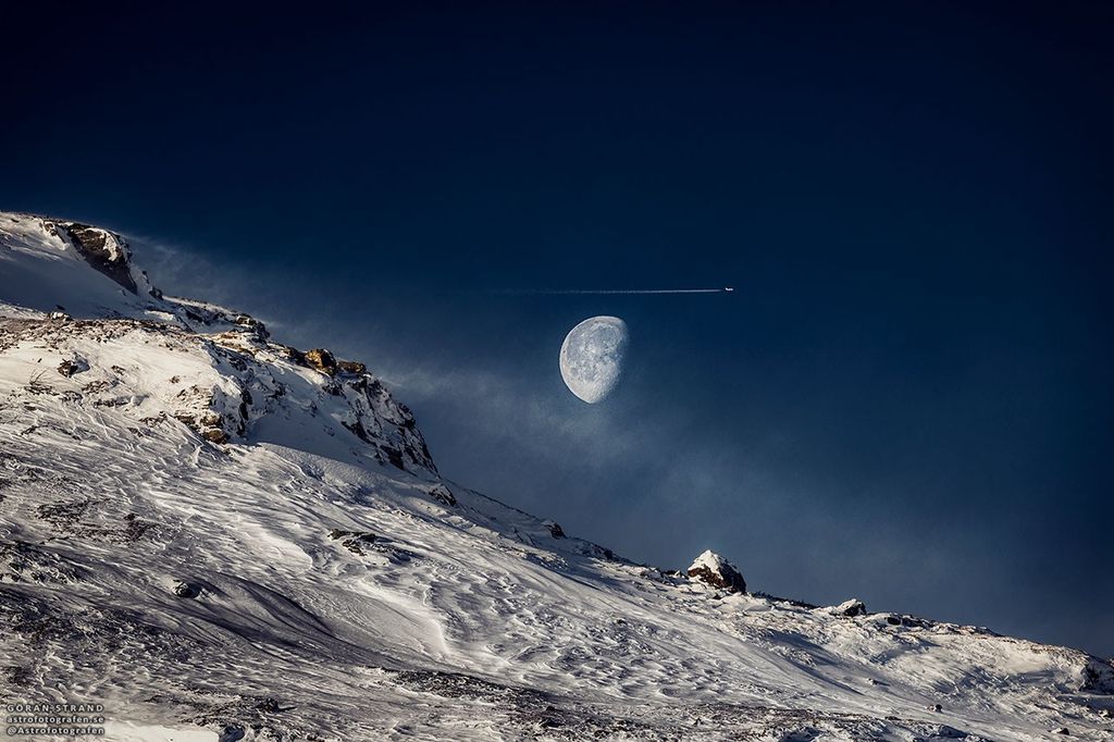APOD: 2023 November 12 – Gibbous Moon beyond Swedish Mountain