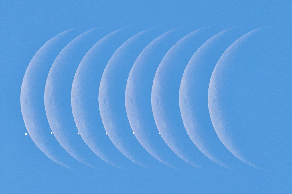 
			APOD: 2023 November 16 - Daytime Moon Meets Morning Star - NASA Science			