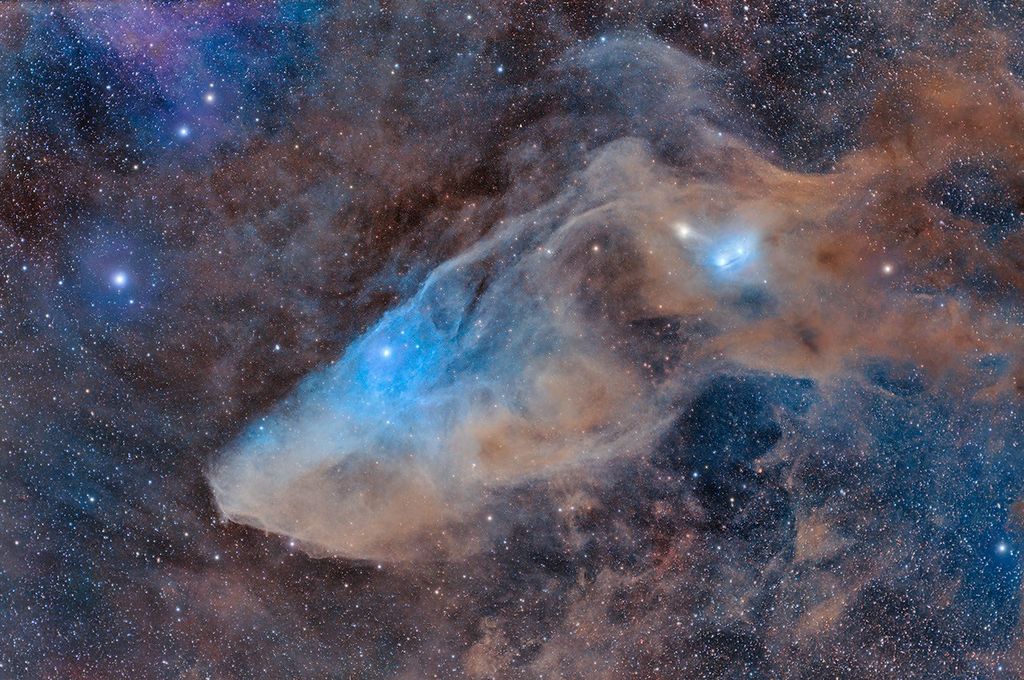 APOD: 2023 September 26 – IC 4592: The Blue Horsehead Reflection Nebula