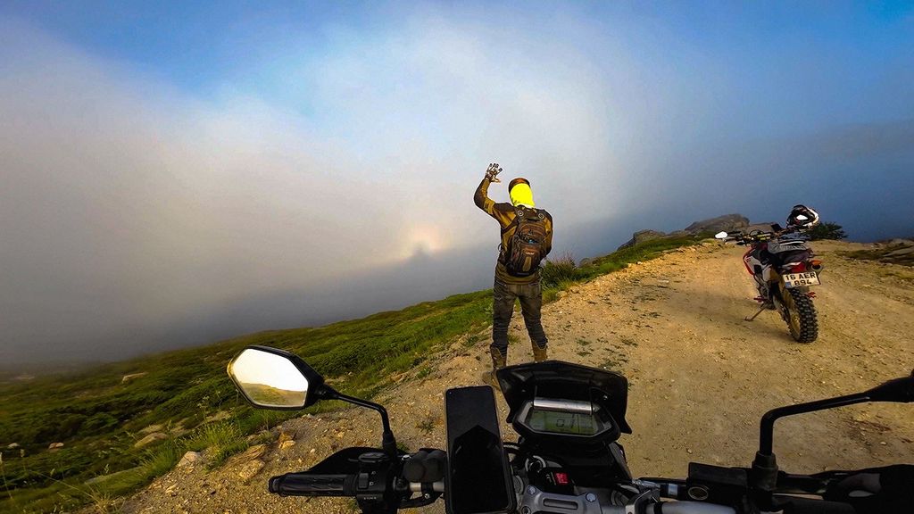 APOD: 2024 August 3 – Glory and Fog Bow