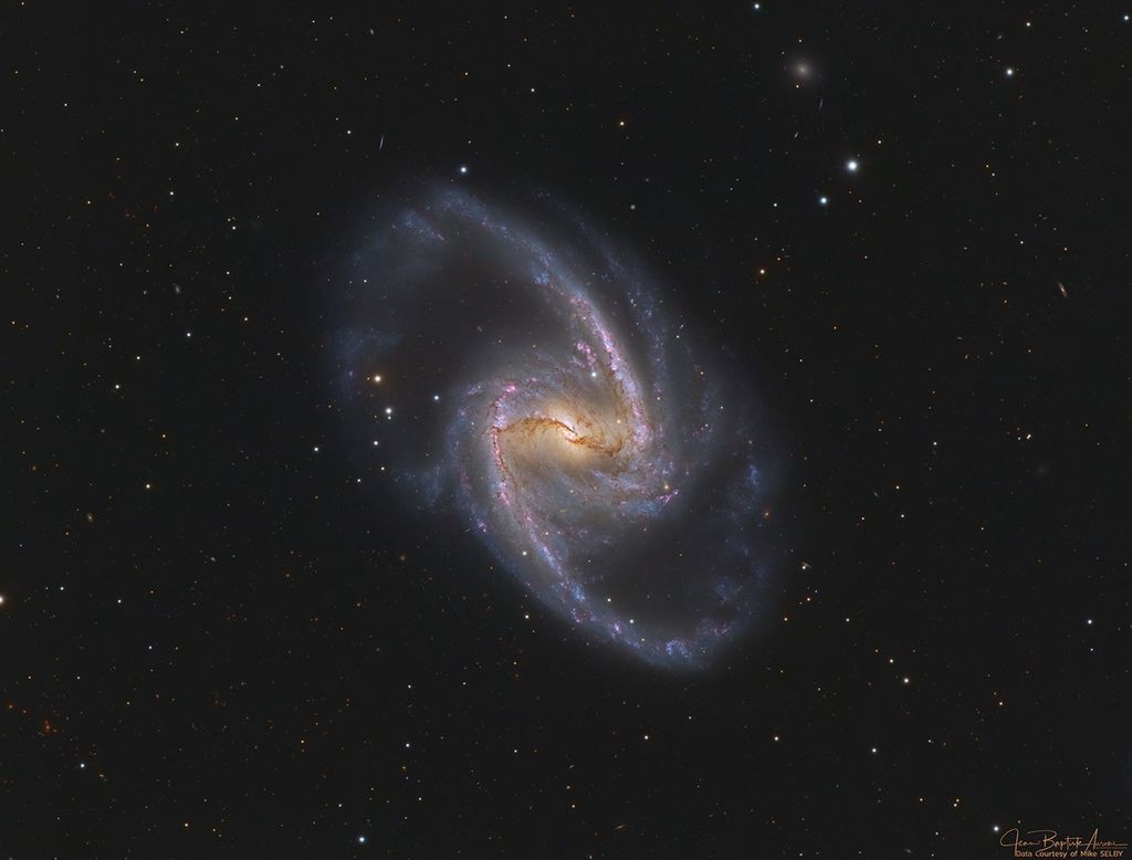 APOD: 2024 February 1 – NGC 1365: Majestic Island Universe