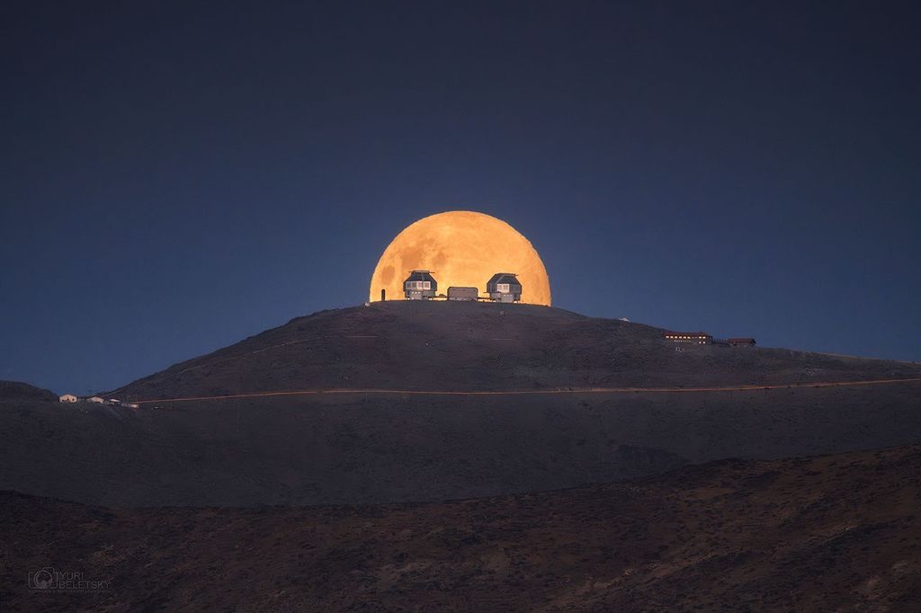 APOD: 2024 January 27 – Full Observatory Moon
