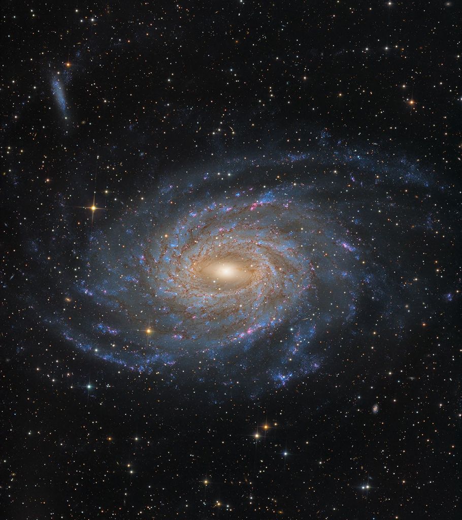 APOD: 2024 November 1 – Spiral Galaxy NGC 6744