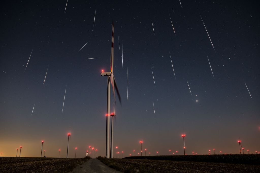 APOD: 2025 August 21 – Mostly Perseids