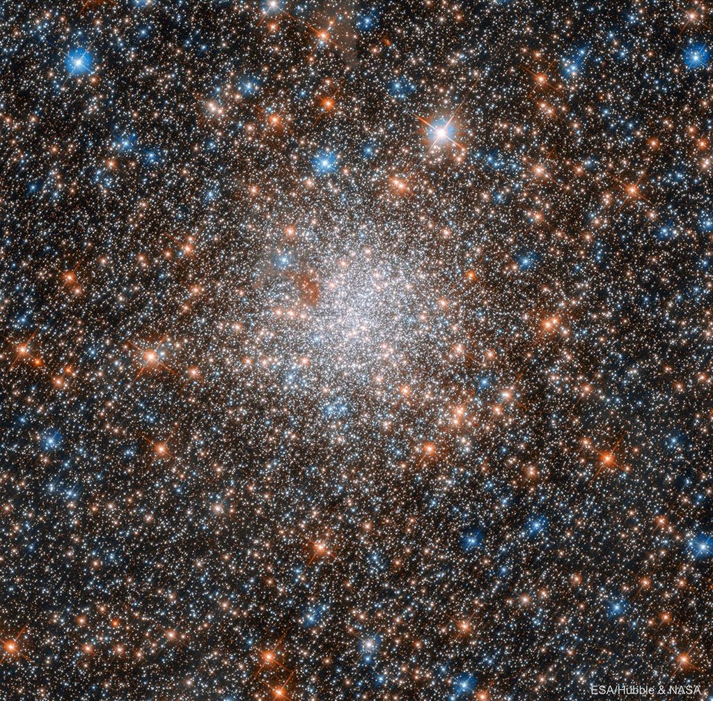 APOD: 2025 December 28 – NGC 1898: Globular Cluster in the Large Magellanic Cloud