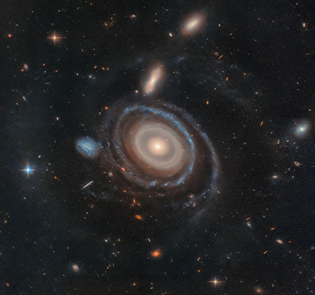 APOD: 2025 February 7 – LEDA 1313424: The Bullseye Galaxy