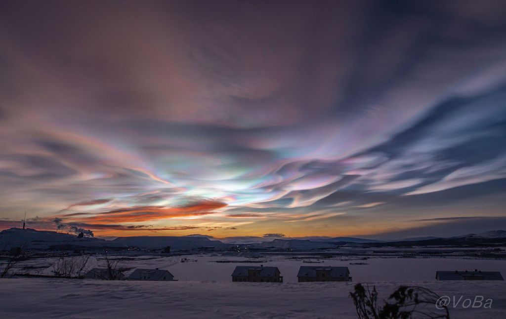 APOD: 2025 February 1 – Nacreous Clouds over Sweden