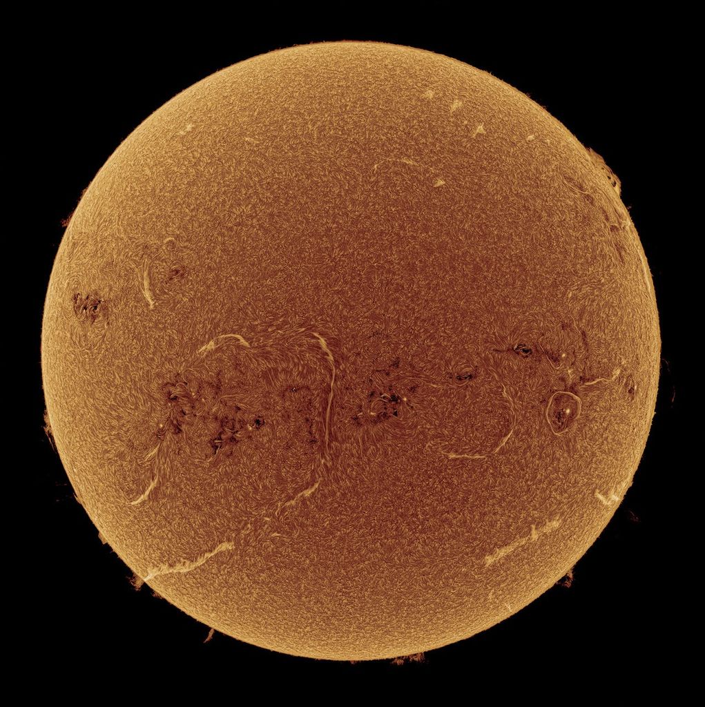 APOD: 2025 January 4 – Welcome to Perihelion