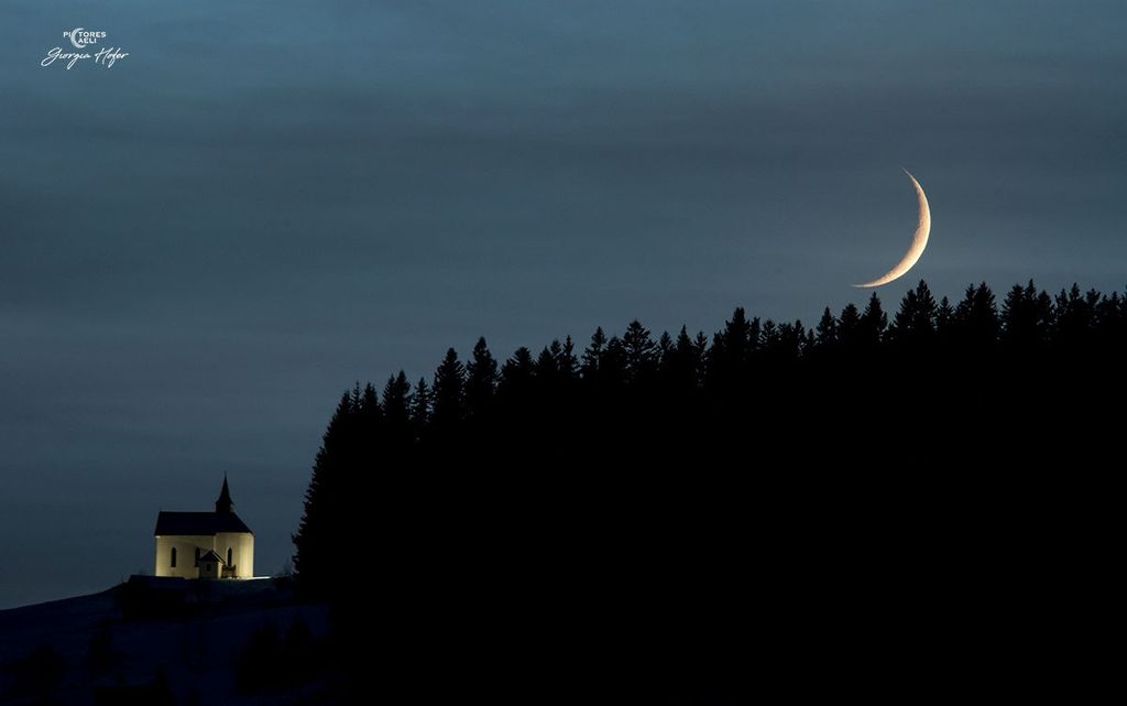 APOD: 2025 November 29 – Moon Games